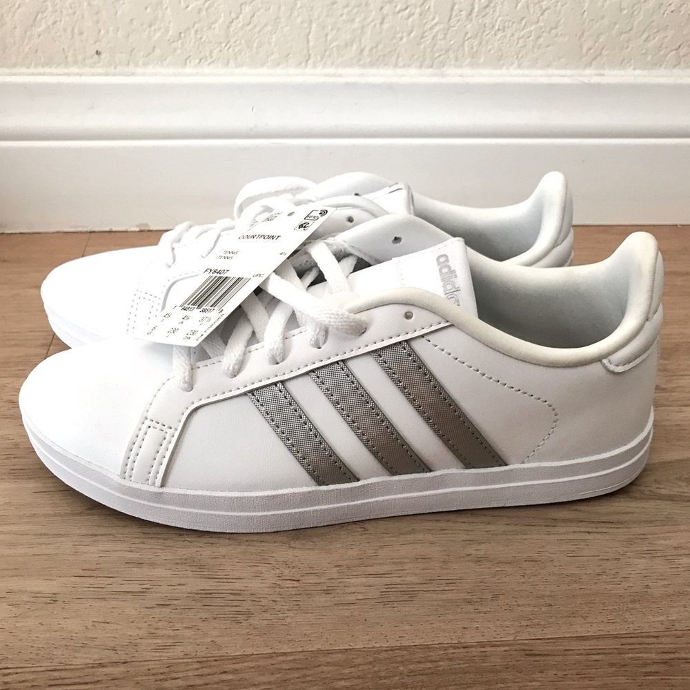 Adidas Courtpoint tennis shoe, Ladies size 6